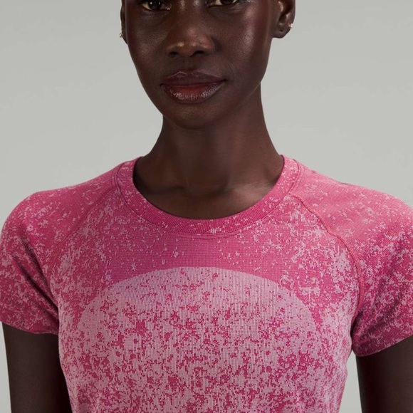 Lululemon Swiftly Tech Short Sleeve Shirt 2.0
Gradient Block Pomegranate - Picture 7 of 8